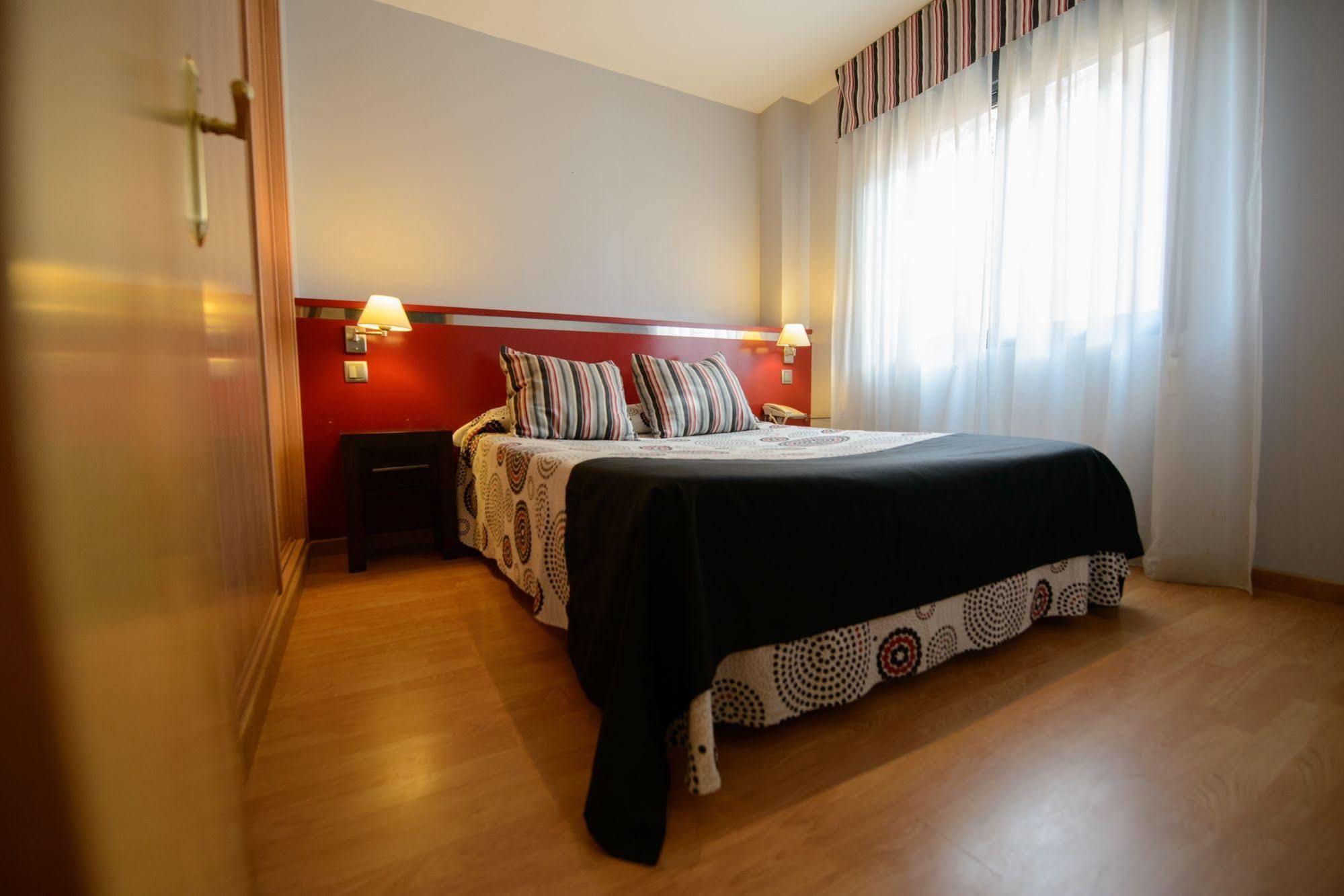 Aparthotel Mm Badajoz Exterior foto
